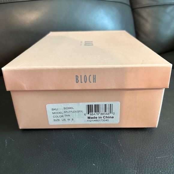 Bloch Character Show - Picture 2 of 4